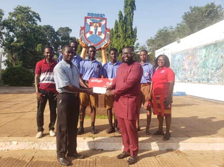 The Sharks Quiz presents a cheque of GH¢5,000 to PRESEC-Legon for placing second in TheSharks4
